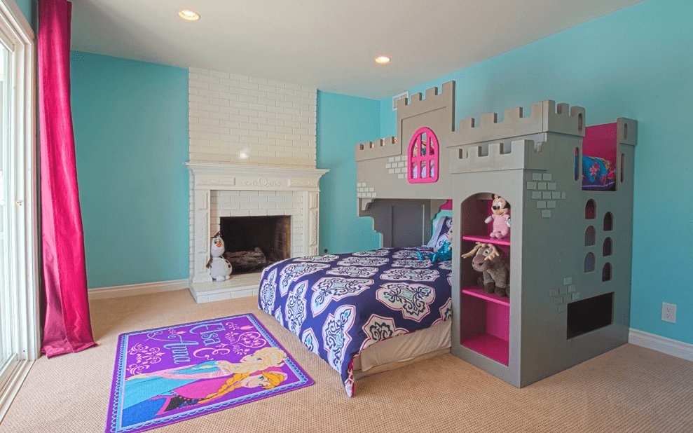 Castle Bed with Anna & Elsa